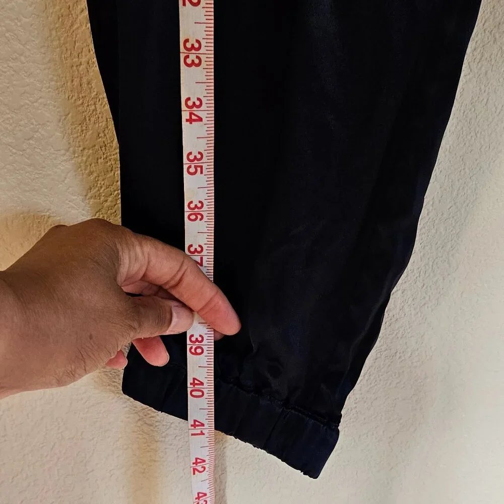 LilySilk Mulberry Silk Navy jogger pants - Picture 2 of 8